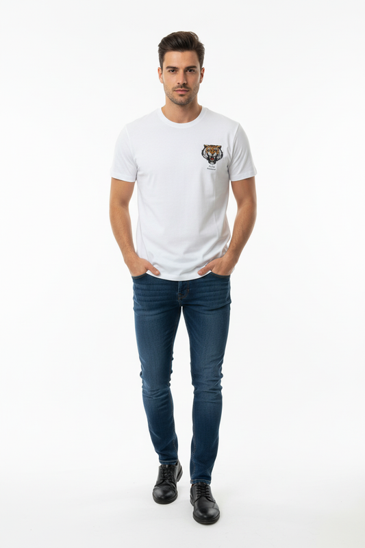 Ferrè Beachwear T-shirt su modello