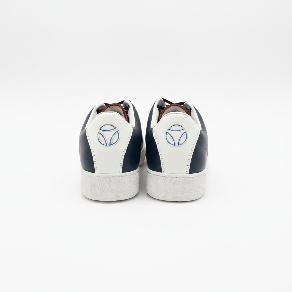 Vista posteriore sneaker navy