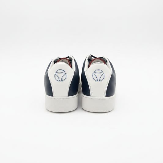 Vista posteriore sneaker navy